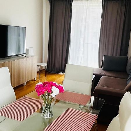 Apartment Hurka - 15 Min Do Centra, Garaz プラハ エクステリア 写真