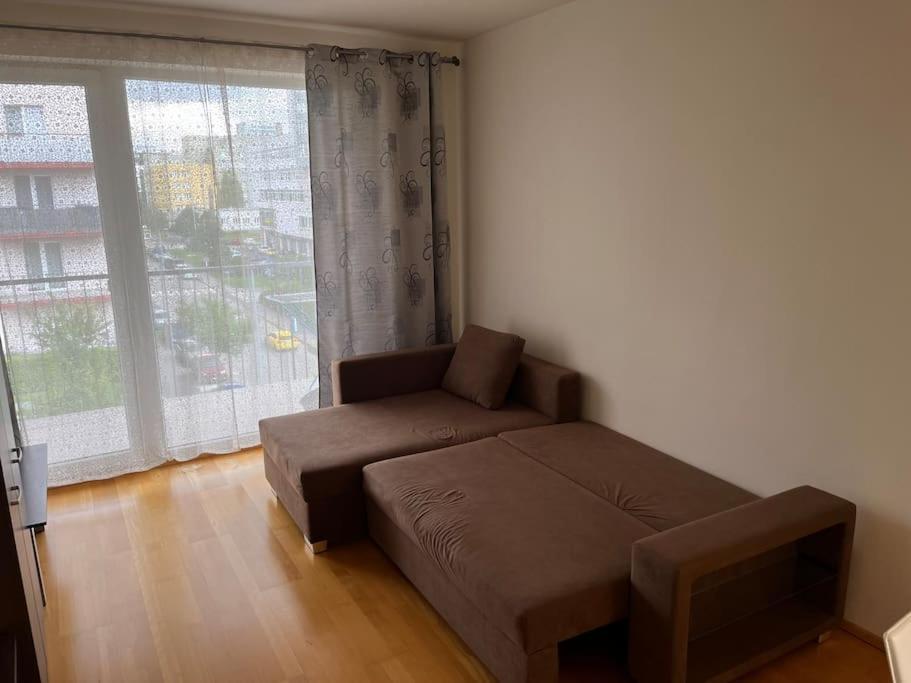 Apartment Hurka - 15 Min Do Centra, Garaz プラハ エクステリア 写真