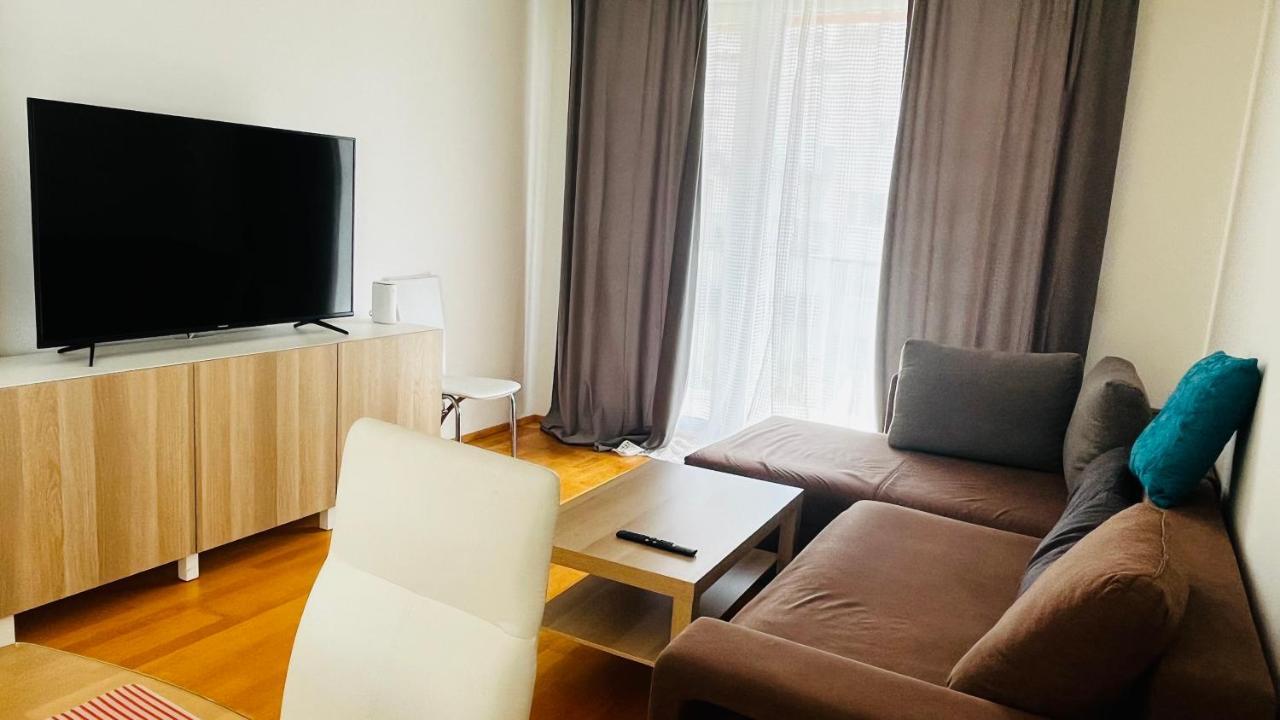 Apartment Hurka - 15 Min Do Centra, Garaz プラハ エクステリア 写真
