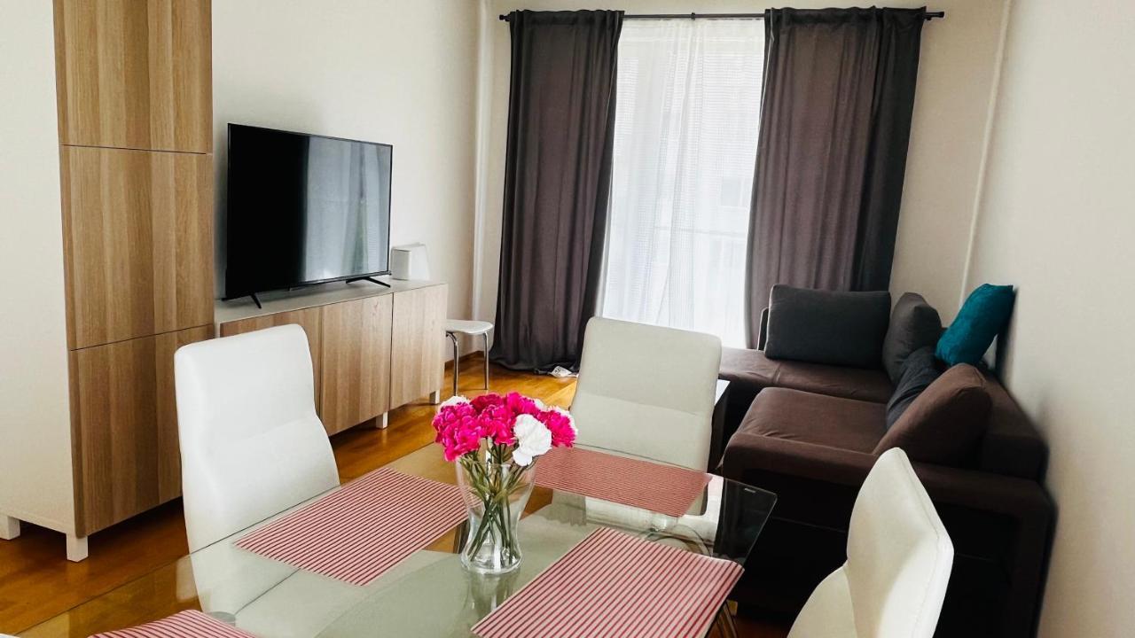 Apartment Hurka - 15 Min Do Centra, Garaz プラハ エクステリア 写真